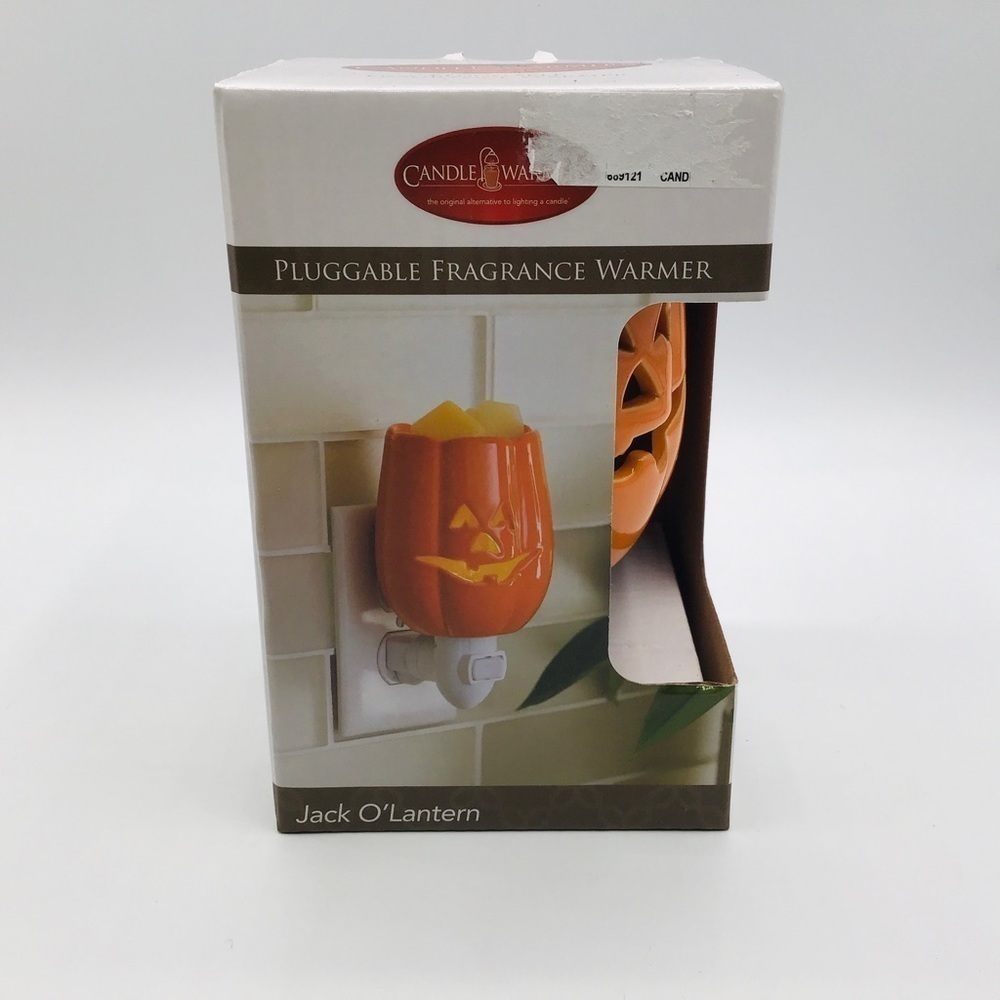 CANDLE Warmers Pluggable Jack O Lantern Illumination Fragrance Warmer Halloween